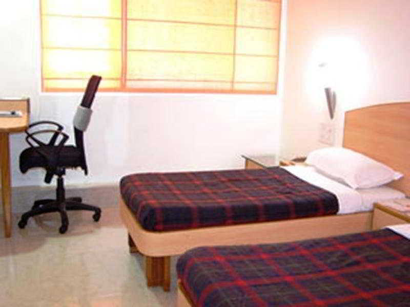 Hotel Chicago Ahmadábád Kültér fotó