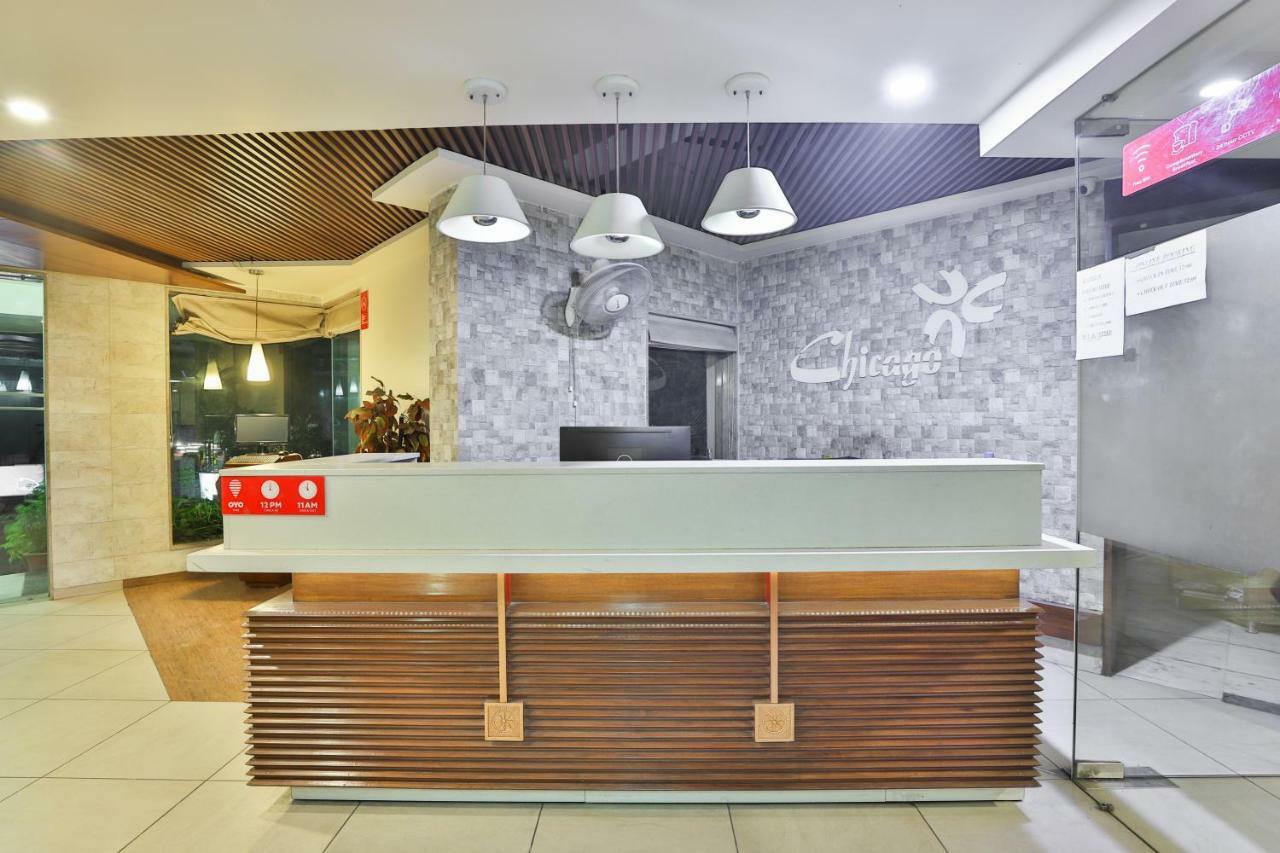 Hotel Chicago Ahmadábád Kültér fotó