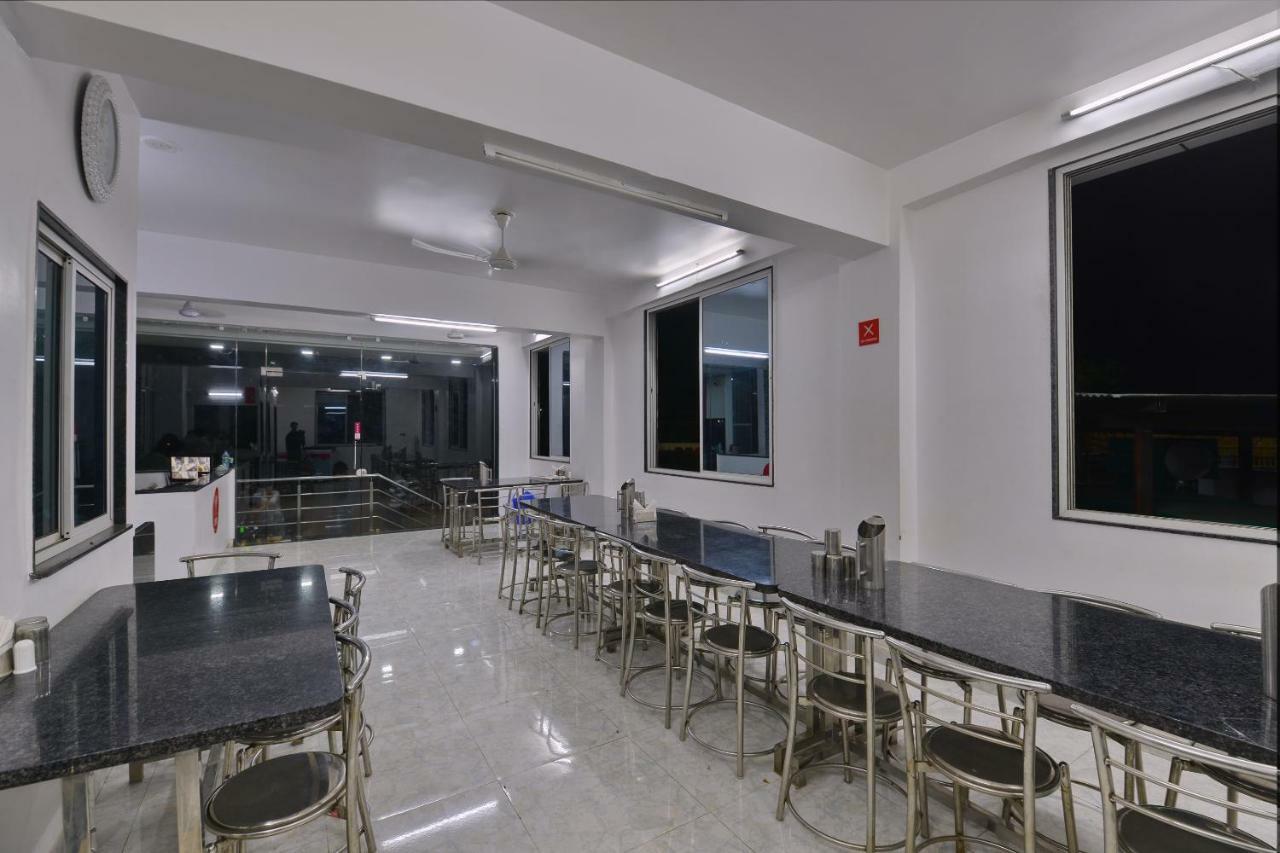 Hotel Chicago Ahmadábád Kültér fotó