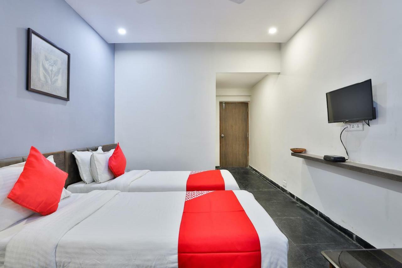 Hotel Chicago Ahmadábád Kültér fotó